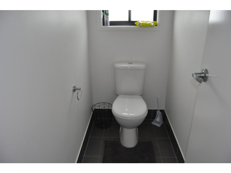 17 Brearley Court, Rural View QLD 4740