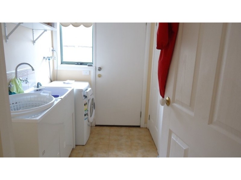 28 Oakwood Crescent, Waurn Ponds VIC 3216