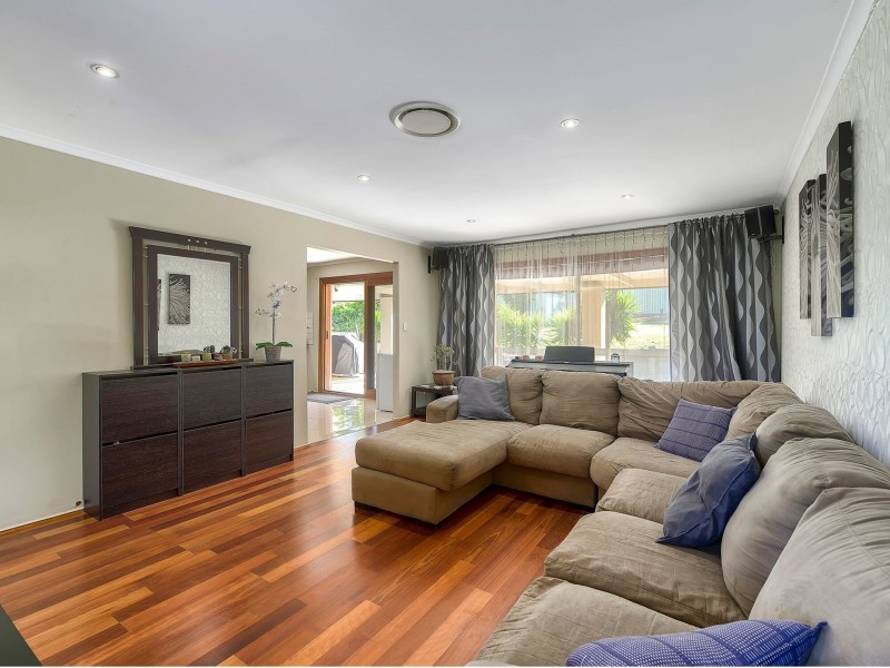 11 Ironbark Crescent, Camira QLD 4300