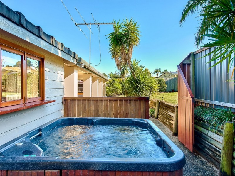 11 Ironbark Crescent, Camira QLD 4300