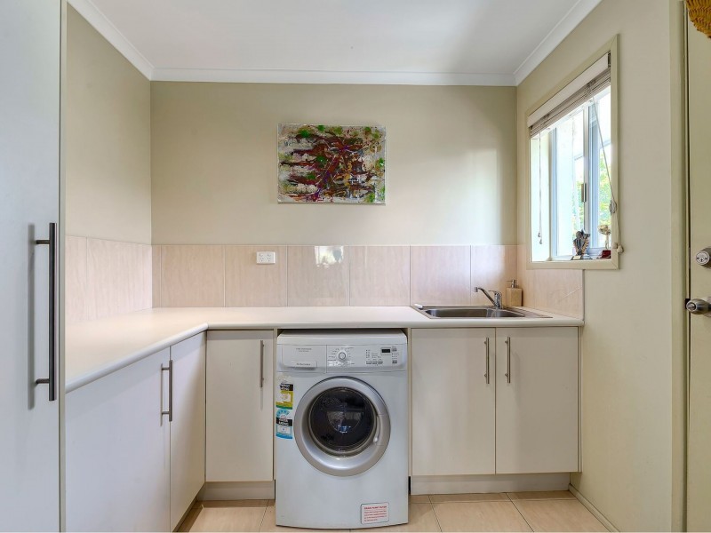 11 Ironbark Crescent, Camira QLD 4300