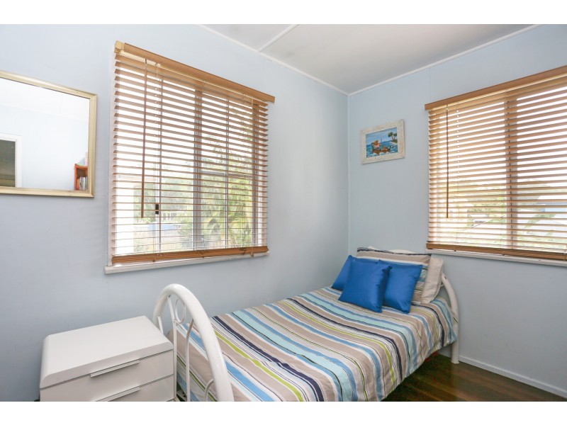 17 Rosella Street, Slade Point QLD 4740