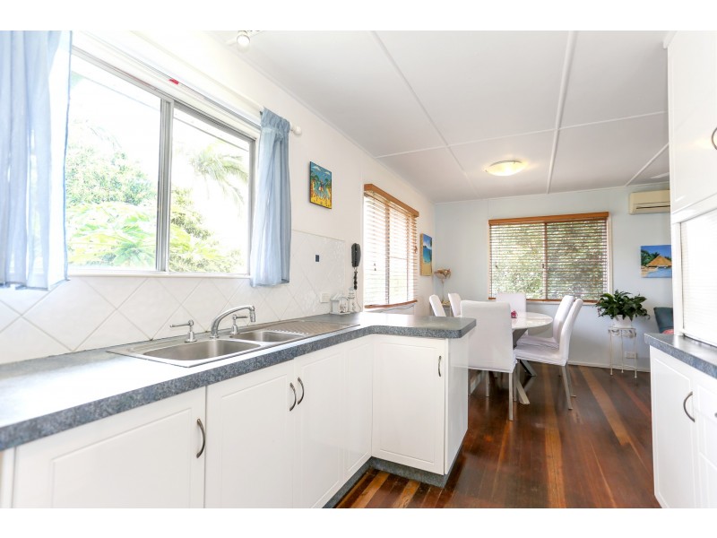 17 Rosella Street, Slade Point QLD 4740
