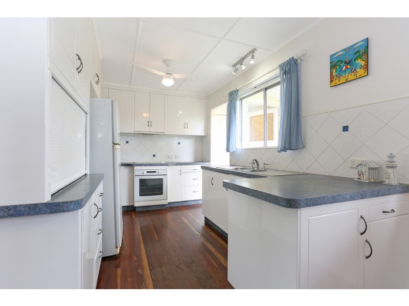 17 Rosella Street, Slade Point QLD 4740