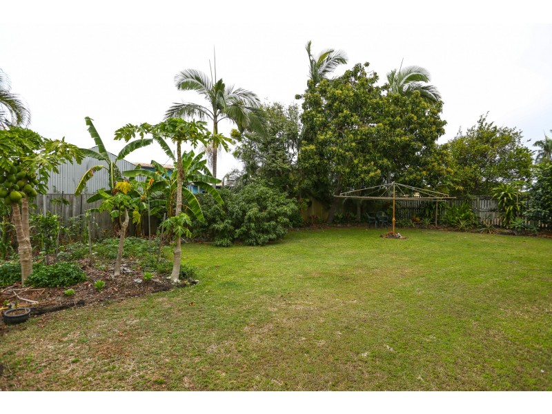 17 Rosella Street, Slade Point QLD 4740