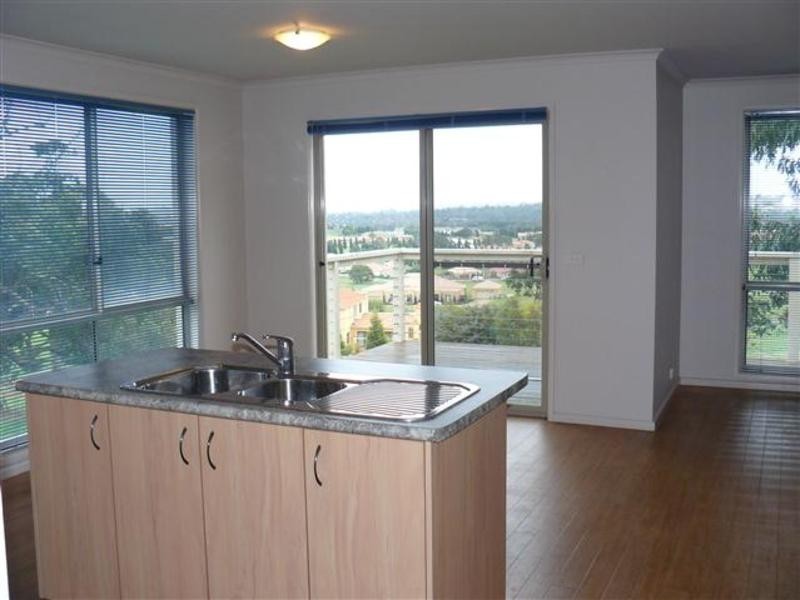 41 Toscana Way, Hidden Valley VIC 3756