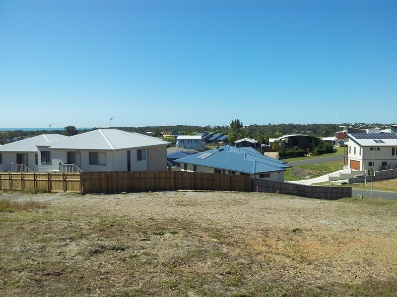 8A/8B Jenny Lind Court, Boyne Island QLD 4680
