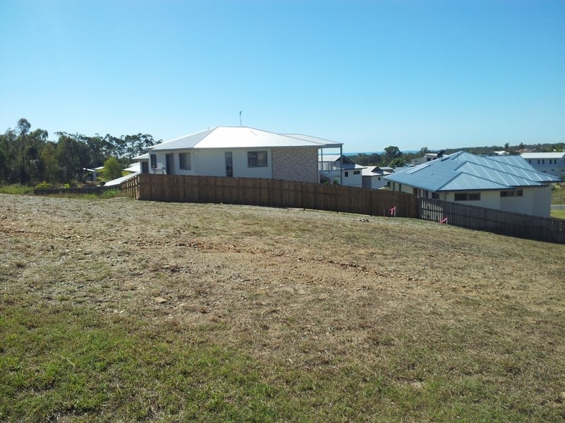 8A/8B Jenny Lind Court, Boyne Island QLD 4680
