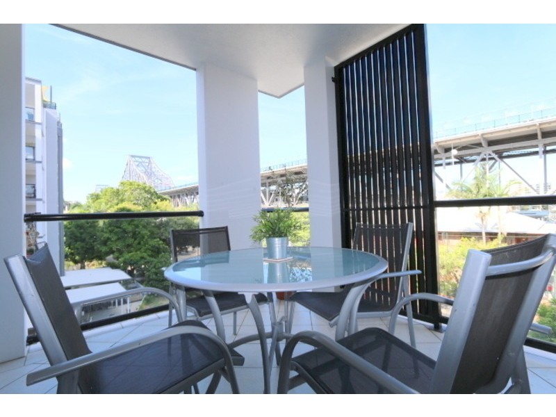 10/161 Main Street, Kangaroo Point QLD 4169