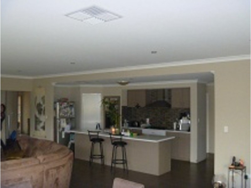 14 Sorrento Turn, Secret Harbour WA 6173