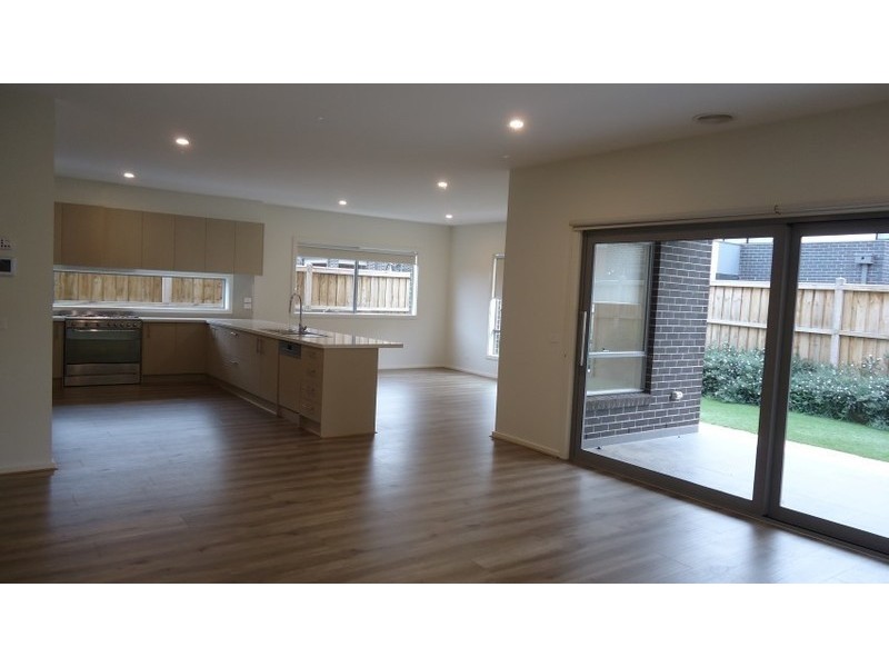 21 Starboard Way, Werribee VIC 3030