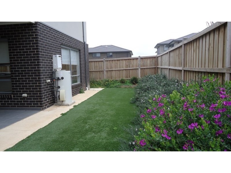 21 Starboard Way, Werribee VIC 3030