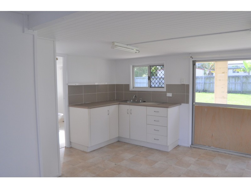 28 Edward Street, South Mackay QLD 4740