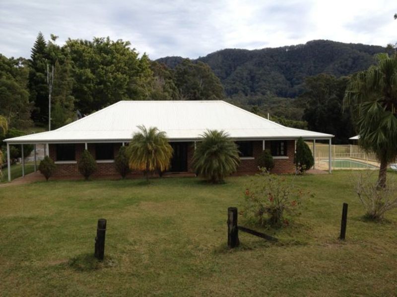 497 Stuarts Point Road, Yarrahapinni NSW 2441