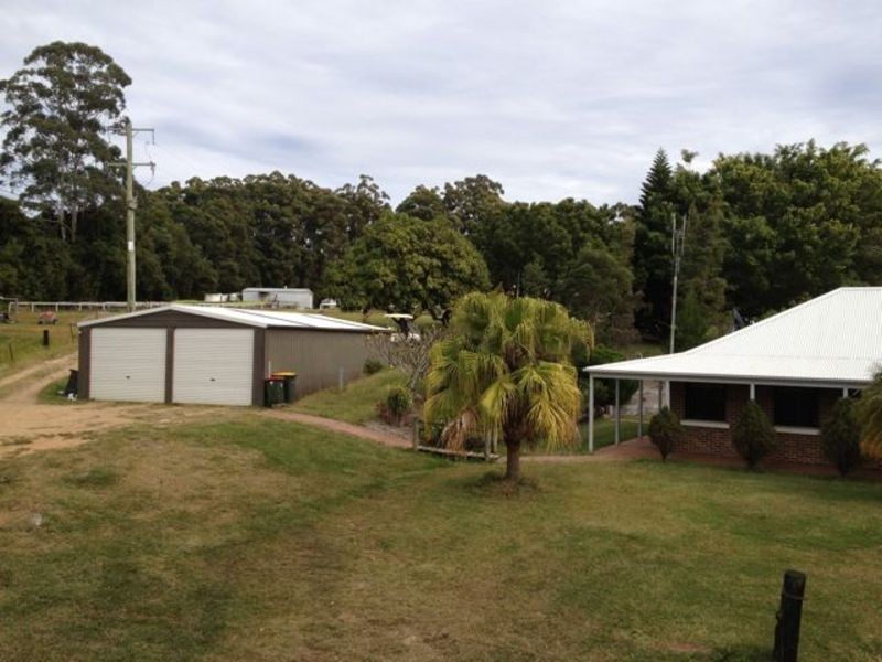 497 Stuarts Point Road, Yarrahapinni NSW 2441