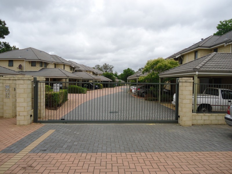 6/53 Woodloes Street, Cannington WA 6107