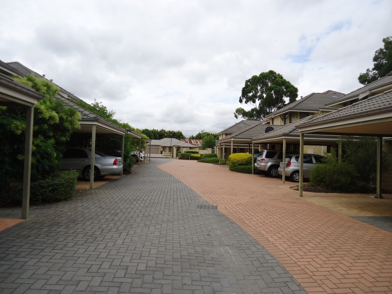 6/53 Woodloes Street, Cannington WA 6107