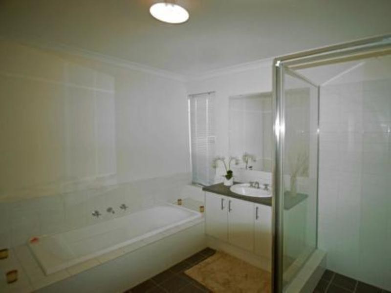 221 Landsdale Road, Landsdale WA 6065