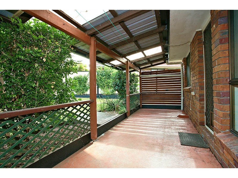 21 Parkroyal Crescent, Regents Park QLD 4118