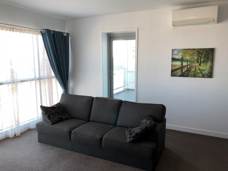 511/17 Malata Crescent, Success WA 6164