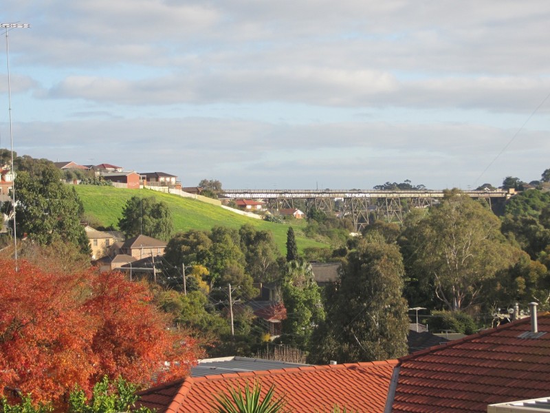 37 Centre Way, Glenroy VIC 3046