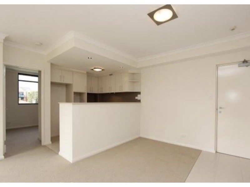 32/18 Wellington Street, East Perth WA 6004