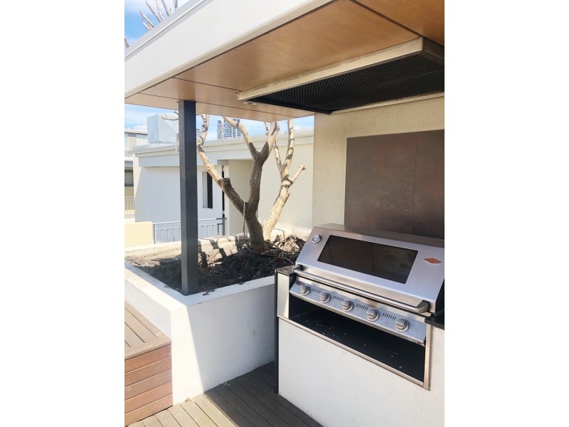 32/18 Wellington Street, East Perth WA 6004