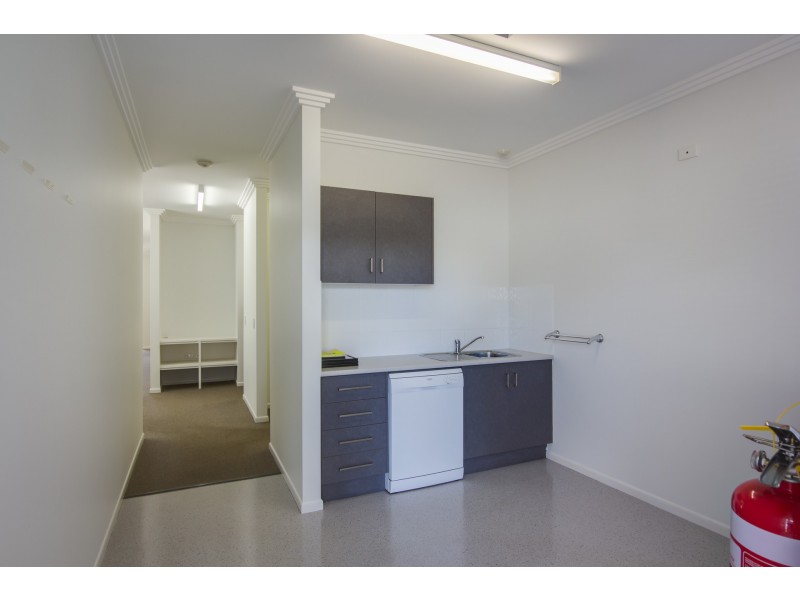 68 Barolin Street, Bundaberg Central QLD 4670