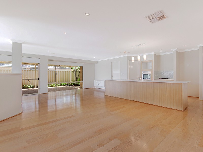 22 Miltona Drive, Secret Harbour WA 6173