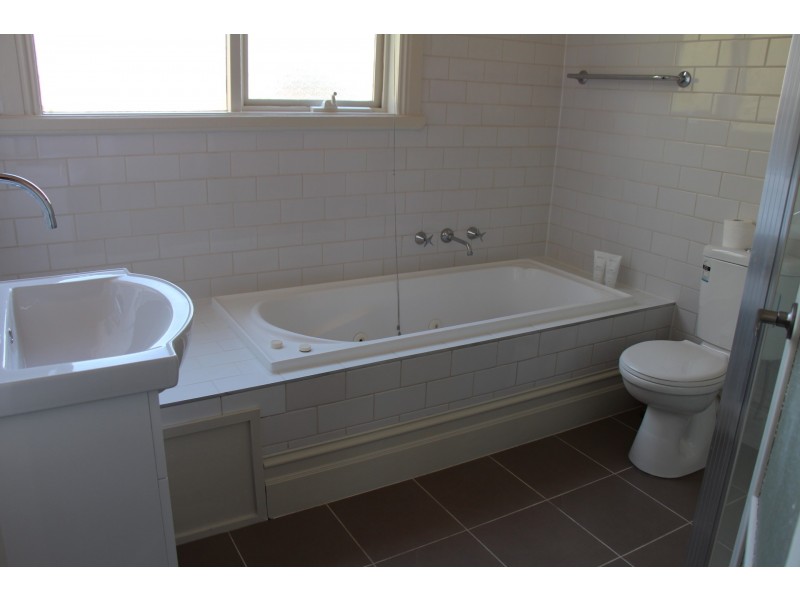 27 Howard Street, West Footscray VIC 3012