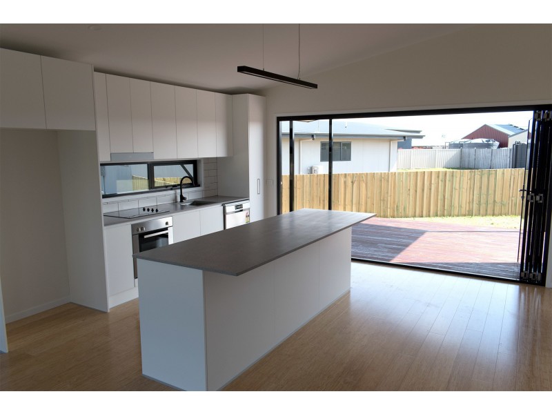 15 Rachel Crescent, Old Beach TAS 7017