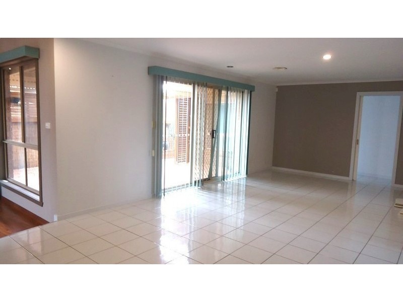 10 Sark Court, Hoppers Crossing VIC 3029
