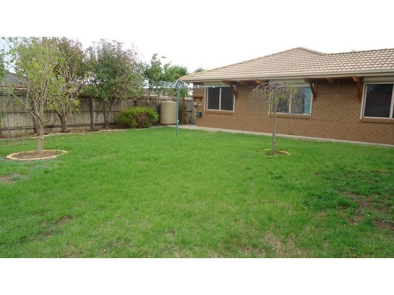 10 Sark Court, Hoppers Crossing VIC 3029