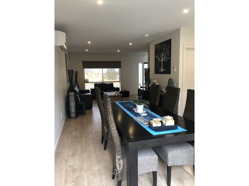 3 Channel Walk, Craigieburn VIC 3064