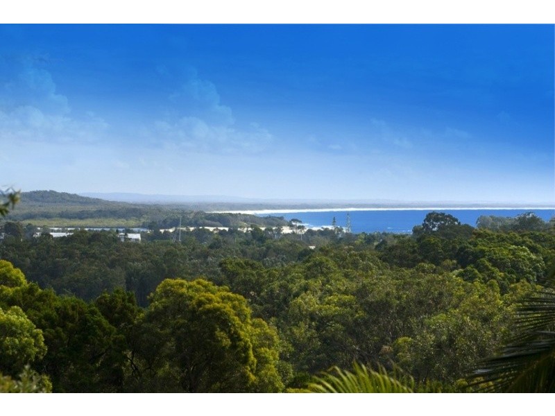 37 Arkana Drive, Noosa Heads QLD 4567