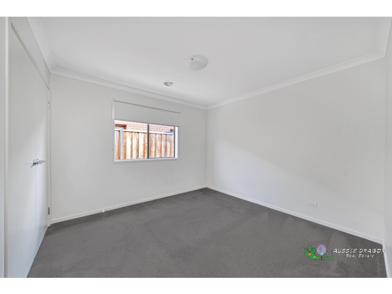23 Simonson Way, Williams Landing VIC 3027