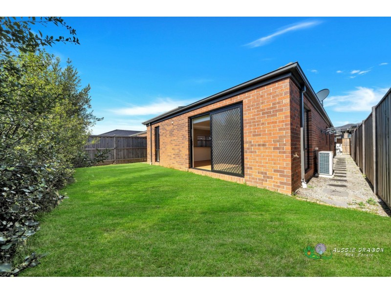 23 Simonson Way, Williams Landing VIC 3027