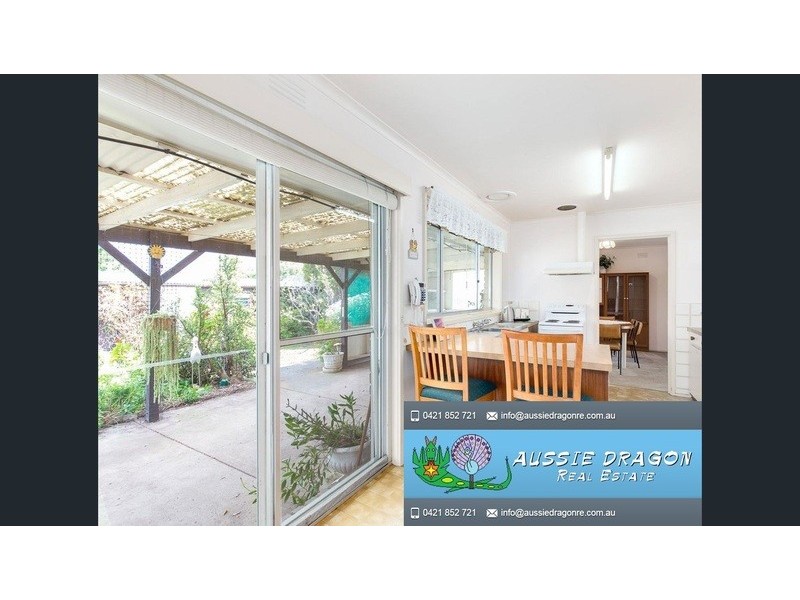34 Strathmore Crescent, Hoppers Crossing VIC 3029