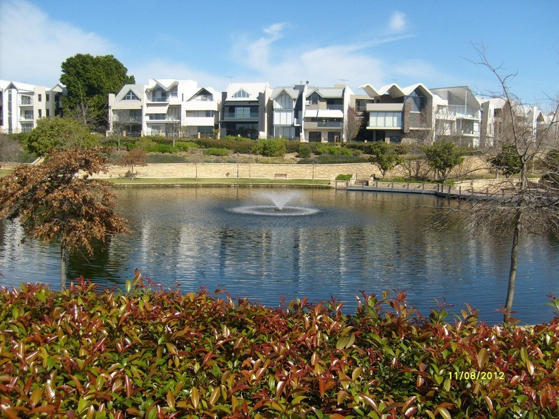 16 Juniper Bank Way, Subiaco WA 6008