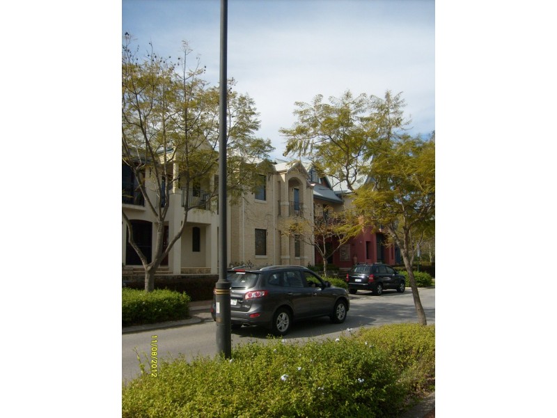 16 Juniper Bank Way, Subiaco WA 6008