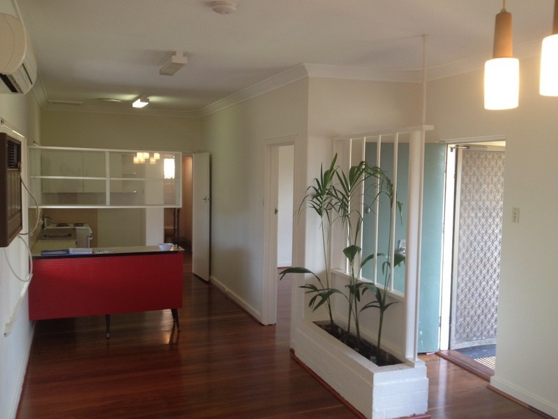 21 Sawle Road, Hamilton Hill WA 6163