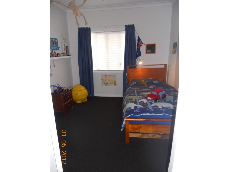 1 Arthur Street, Belmont South NSW 2280