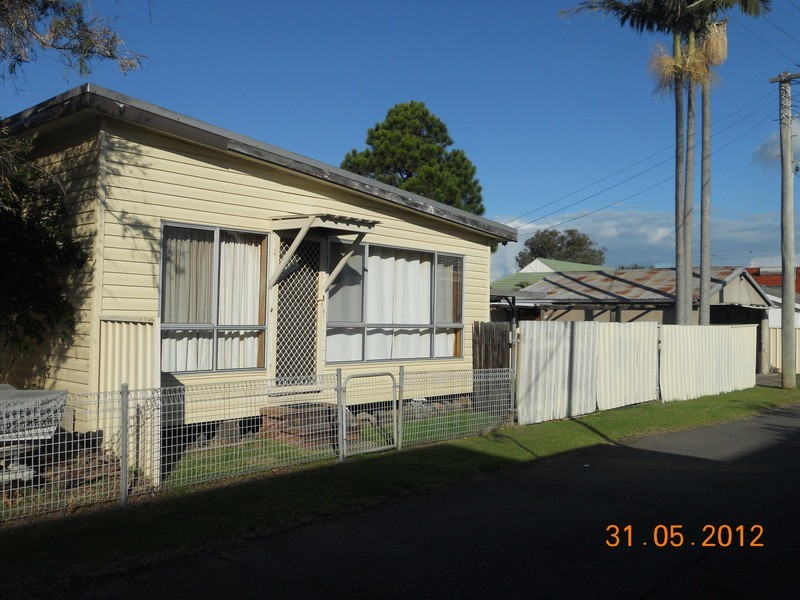 1 Arthur Street, Belmont South NSW 2280