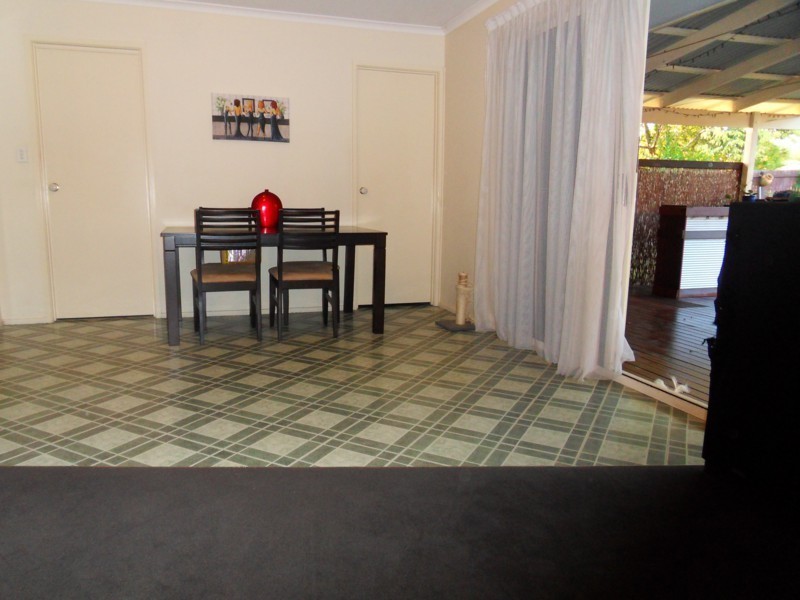 19 Barossa St, Kingston QLD 4114