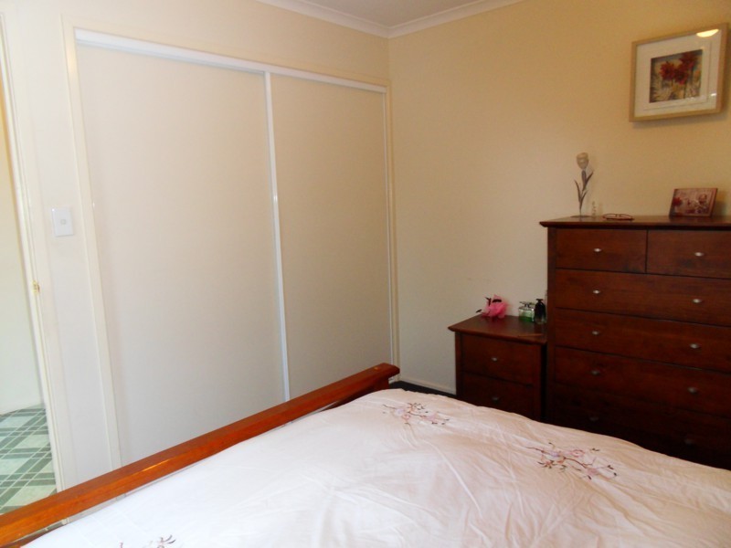 19 Barossa St, Kingston QLD 4114