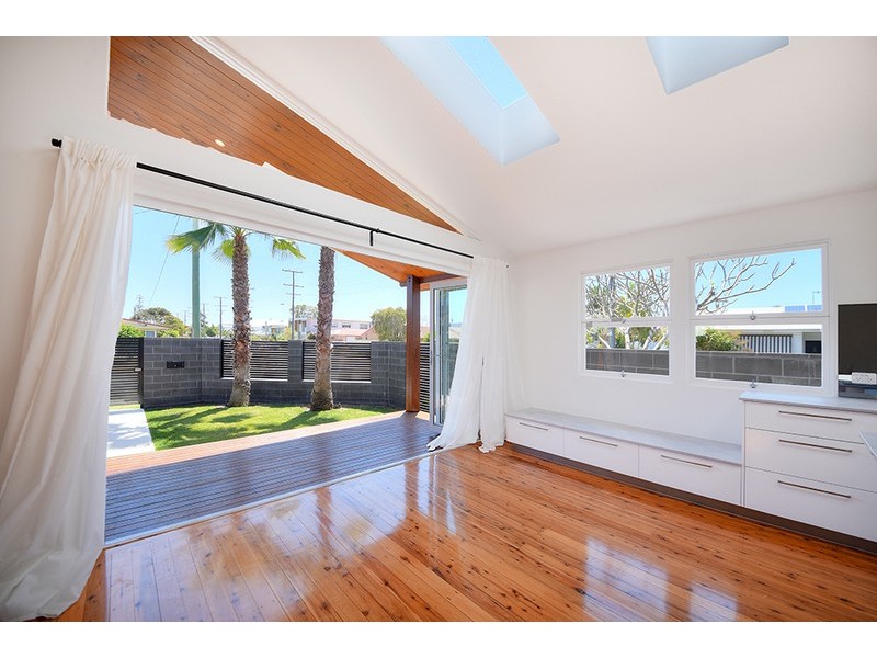 86 Third Avenue, Palm Beach QLD 4221