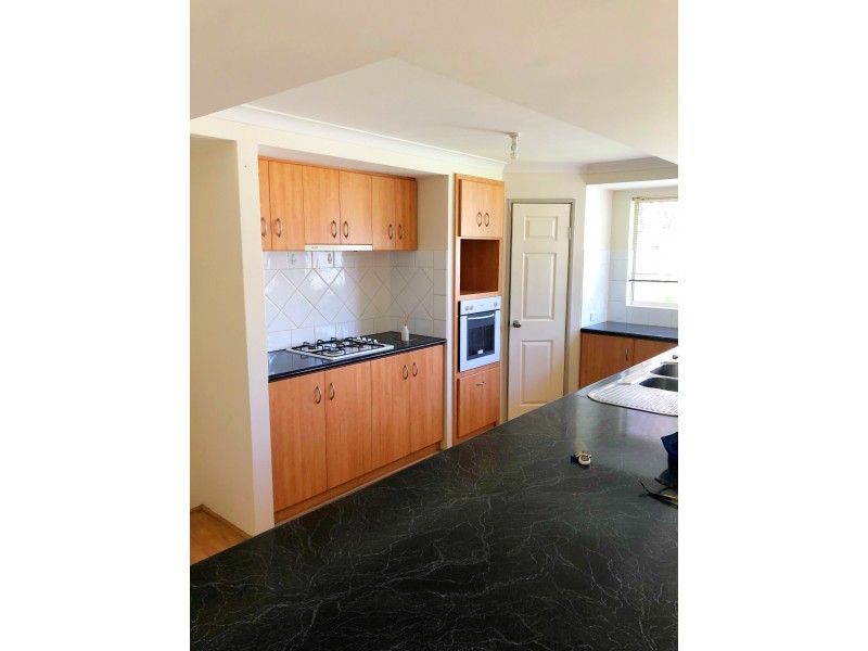 3/5 The Court, Redcliffe WA 6104