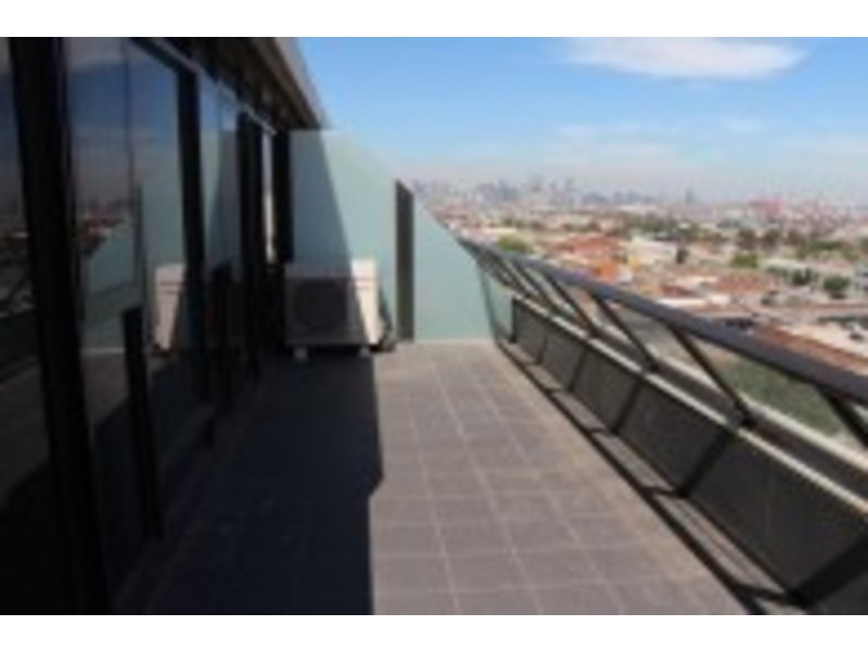 1109/240 Barkly Street, Footscray VIC 3011