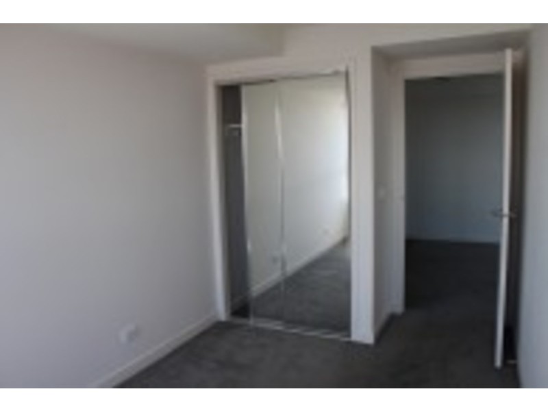 1109/240 Barkly Street, Footscray VIC 3011