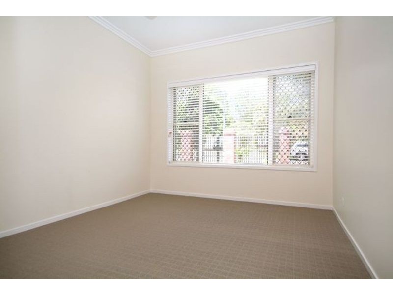 28A Curzon St, East Toowoomba QLD 4350